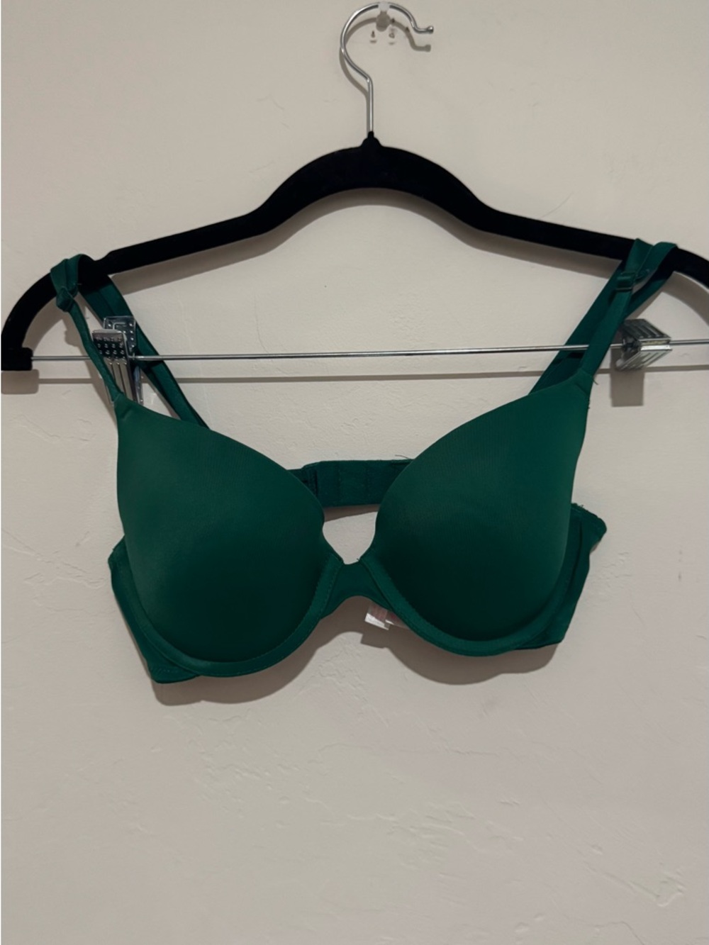 PINK Victoria's Secret Emerald Green T-Shirt Bra